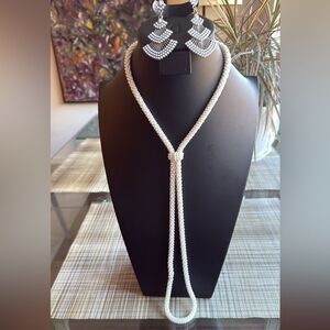 Vintage Faux White Seed Pearl Lariat Necklace & Paparazzi Earrings.